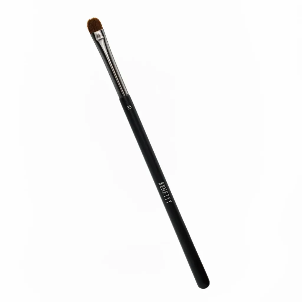Tapered Eyeshadow Brush  from BENETTY LONDON, No. 33