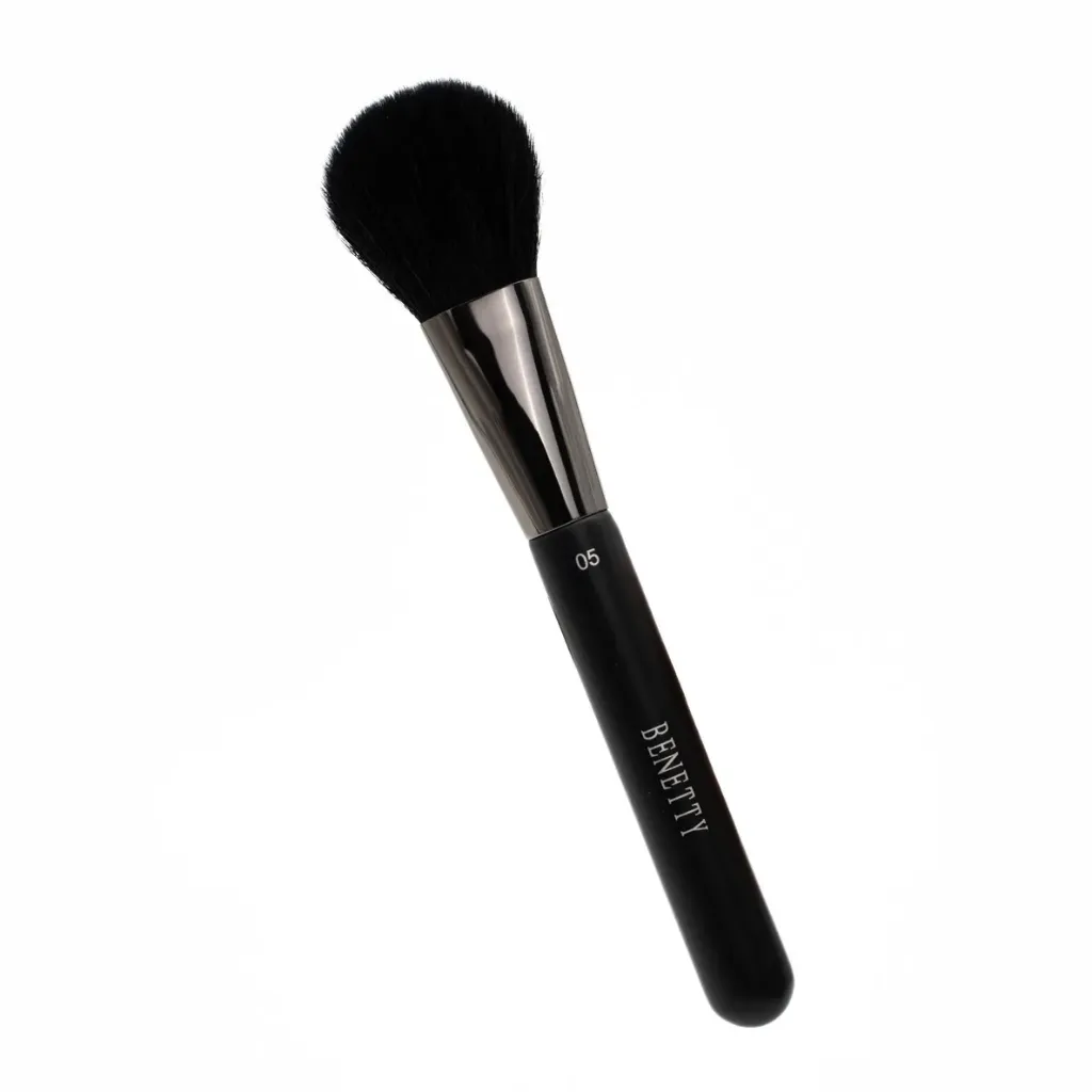 Blusher Brush  from BENETTY LONDON, No. 05